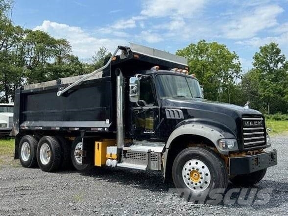 Mack GRANITE GU713 傾卸式卡車
