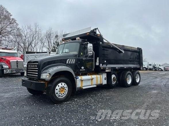 Mack GRANITE GU713 傾卸式卡車