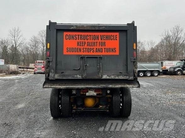 Mack GRANITE GU713 傾卸式卡車
