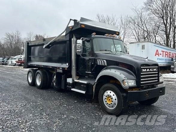Mack GRANITE GU713 傾卸式卡車