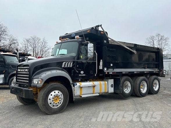 Mack GRANITE GU713 傾卸式卡車