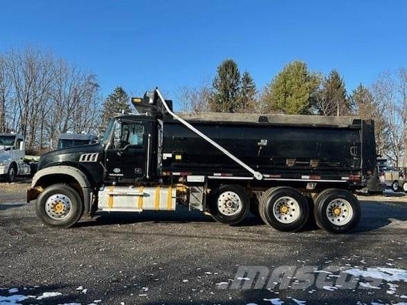 Mack GRANITE GU713 傾卸式卡車