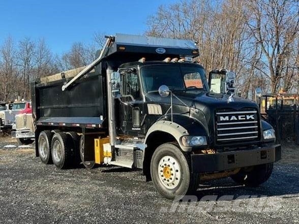 Mack GRANITE GU713 傾卸式卡車