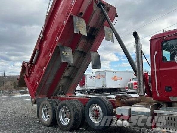 Mack GRANITE GU813 傾卸式卡車