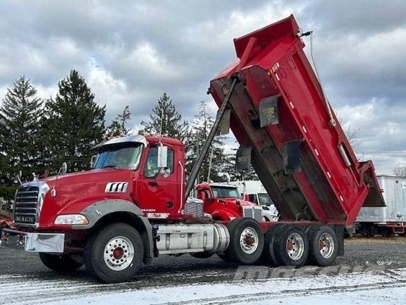 Mack GRANITE GU813 傾卸式卡車