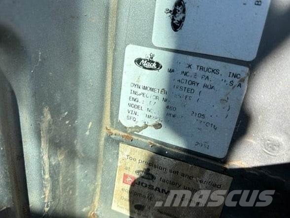 Mack RD688S Billenő teherautók