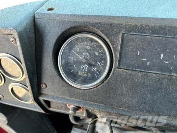 Mack RD688S Billenő teherautók