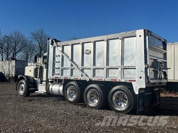 Peterbilt 389 傾卸式卡車