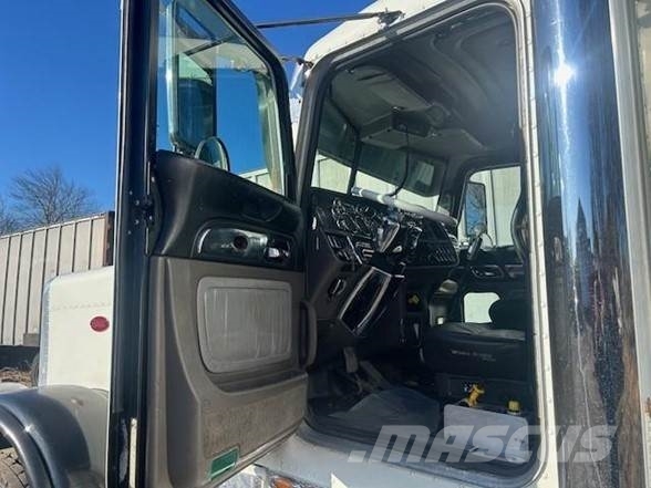 Peterbilt 389 傾卸式卡車