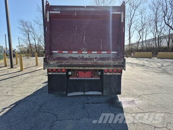 Peterbilt 389 傾卸式卡車