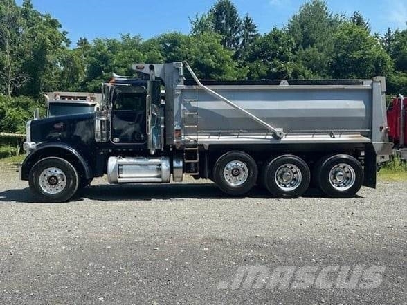 Peterbilt 567 傾卸式卡車