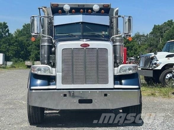 Peterbilt 567 傾卸式卡車