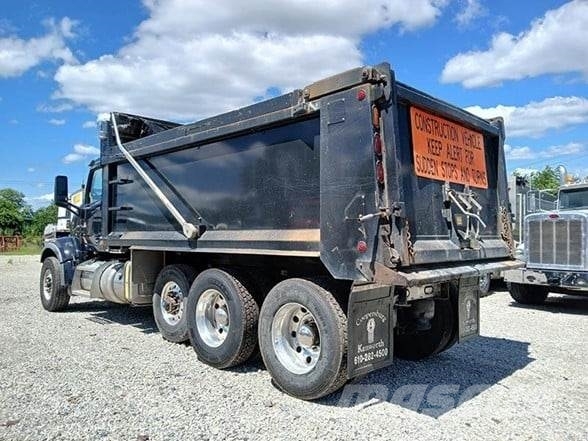 Peterbilt 567 Savivarčių priekabų vilkikai