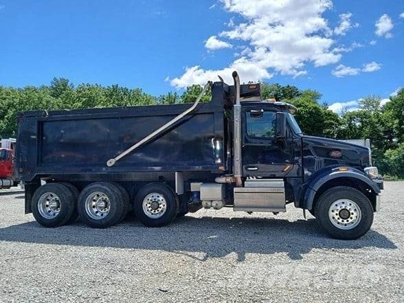 Peterbilt 567 Savivarčių priekabų vilkikai