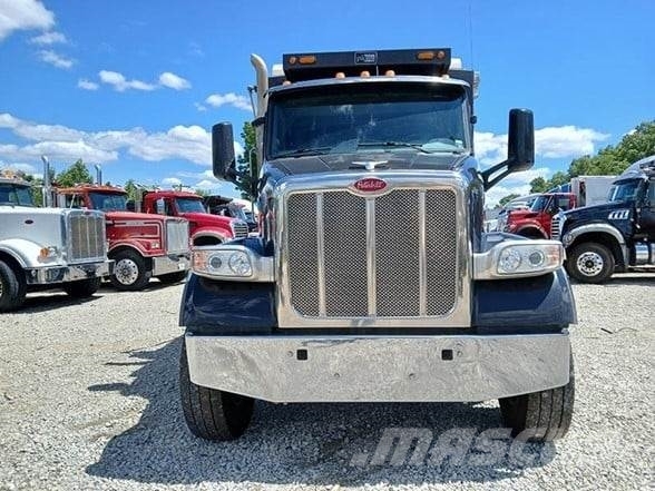 Peterbilt 567 Savivarčių priekabų vilkikai