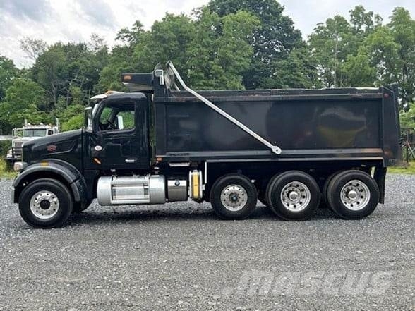 Peterbilt 567 Savivarčių priekabų vilkikai