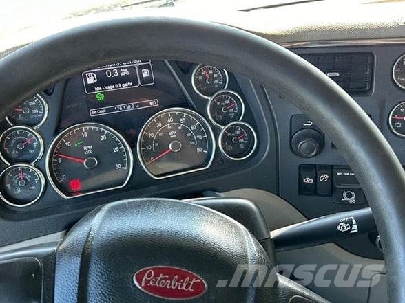 Peterbilt 567 Autobasculanta