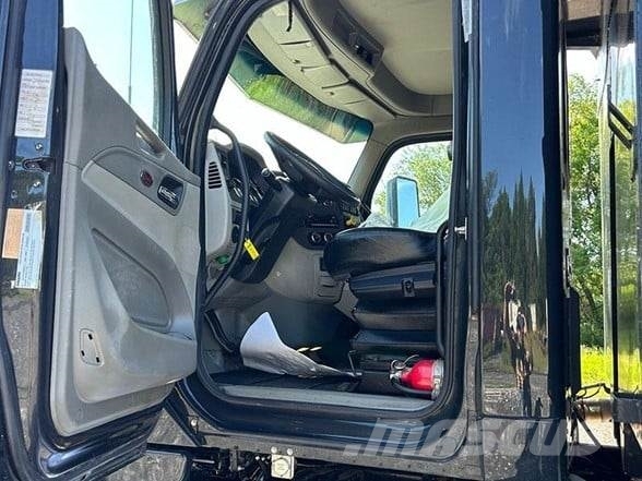 Peterbilt 567 Autobasculanta