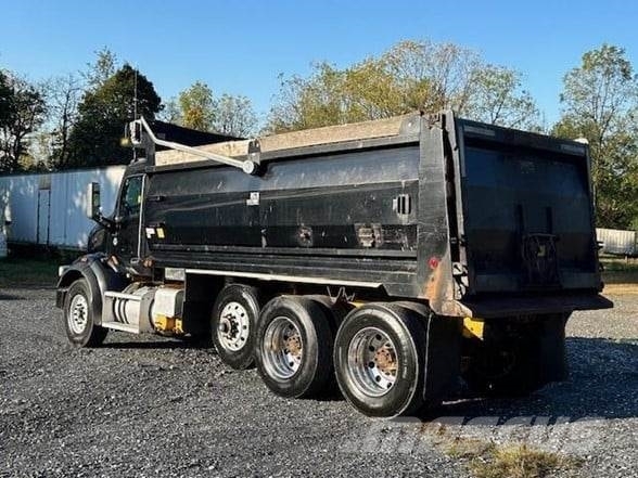 Peterbilt 567 自卸式货车