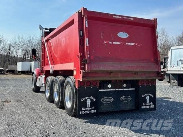 Peterbilt 567 自卸式货车