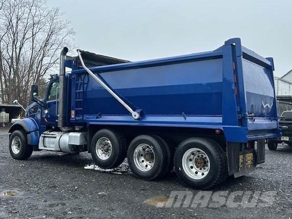 Peterbilt 567 傾卸式卡車