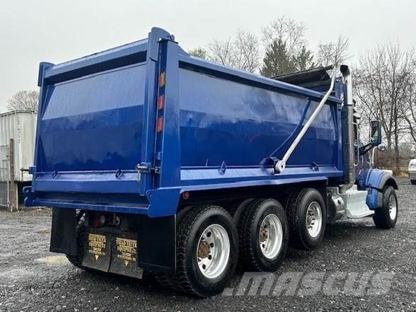 Peterbilt 567 傾卸式卡車