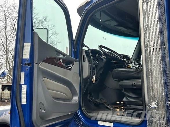 Peterbilt 567 傾卸式卡車
