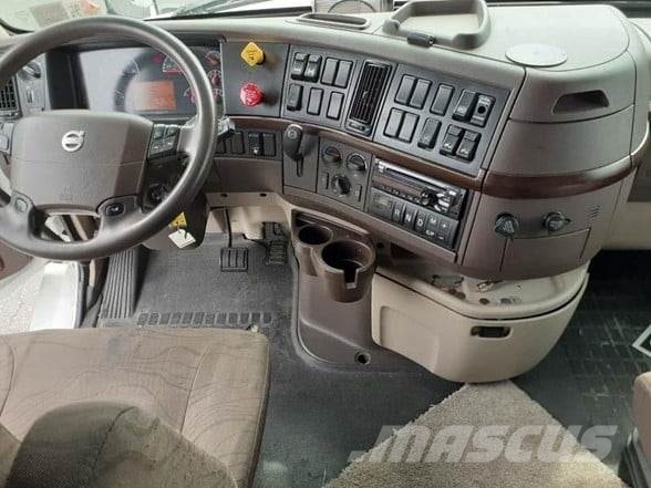 Volvo VNL64T780 Tegljači