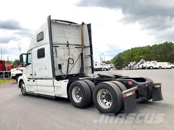 Volvo VNL64T780 Tegljači