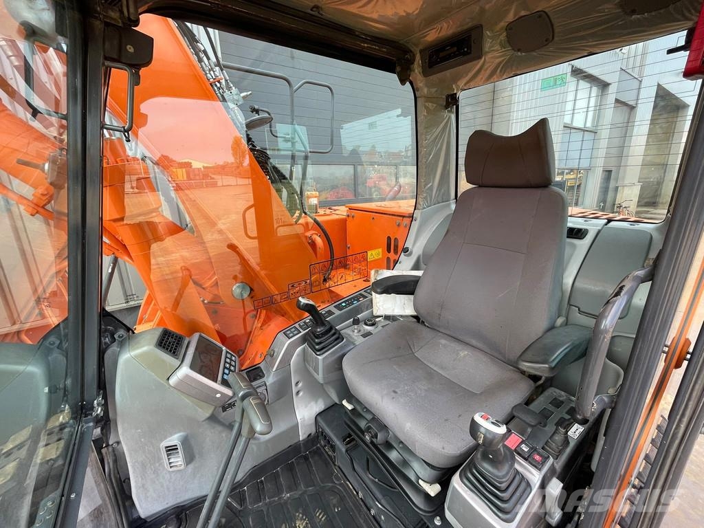 Doosan DX140LCR-3 Escavatori cingolati