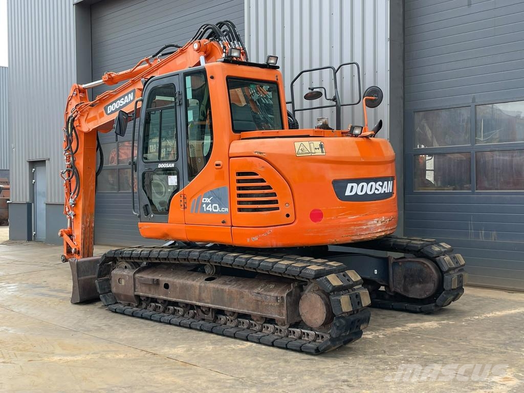 Doosan DX140LCR-3 Escavatori cingolati
