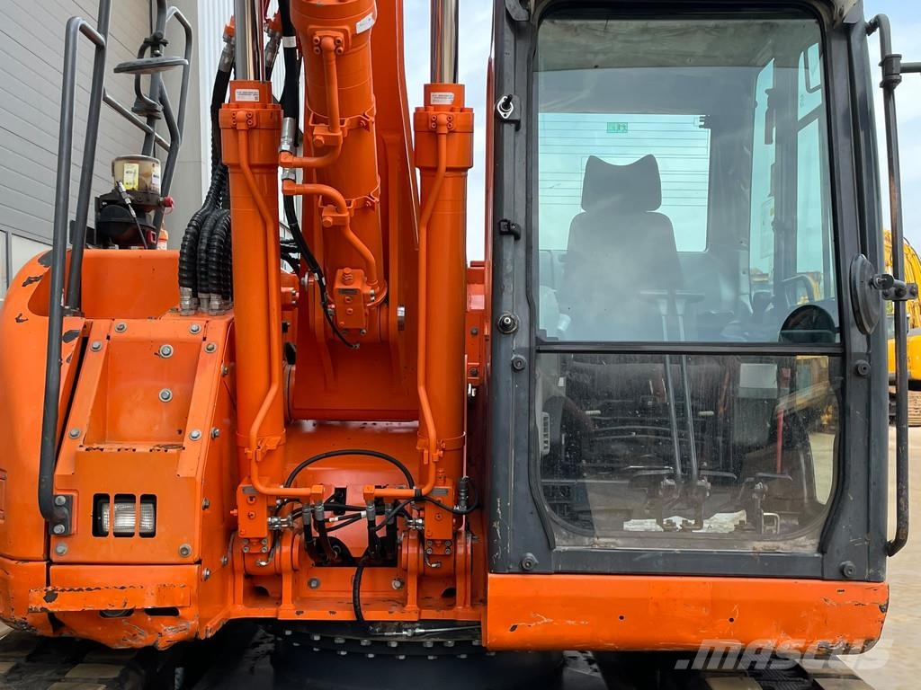 Doosan DX140LCR-3 Escavatori cingolati