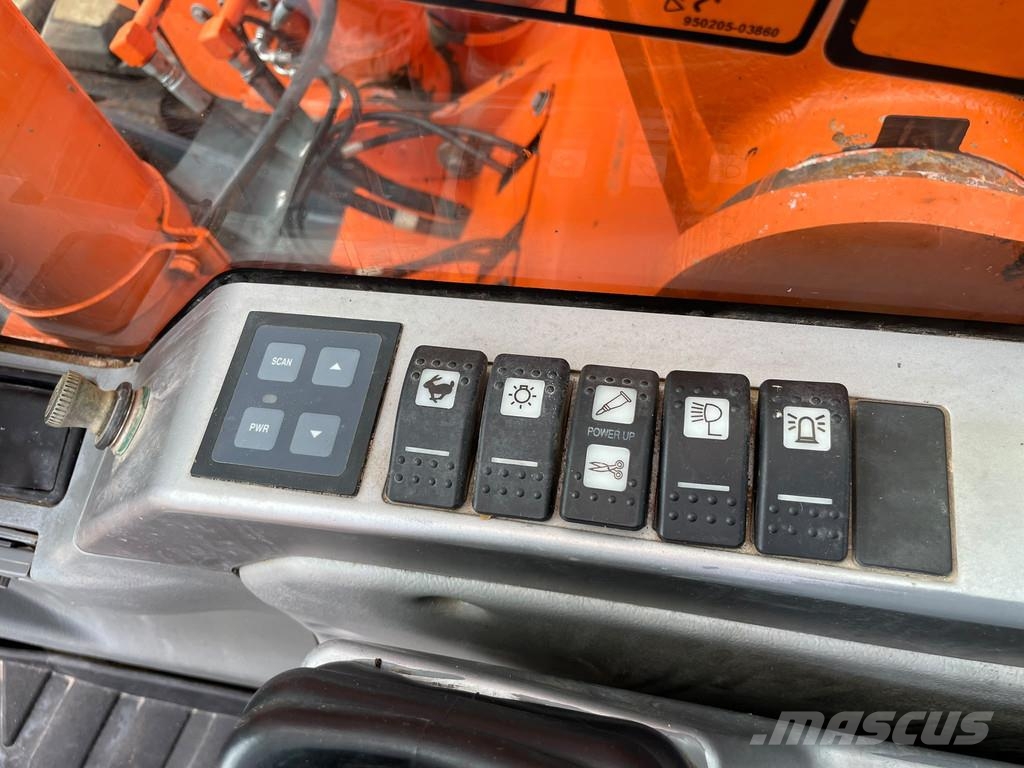Doosan DX140LCR-3 Escavatori cingolati