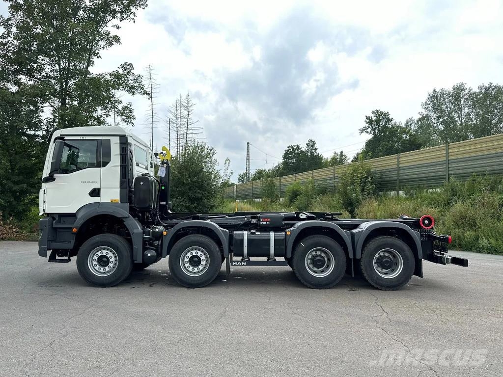 MAN TGS 35.480 MAN TGS 35.480 8x4 Euro6e Hiab MultLift Hook lift trucks