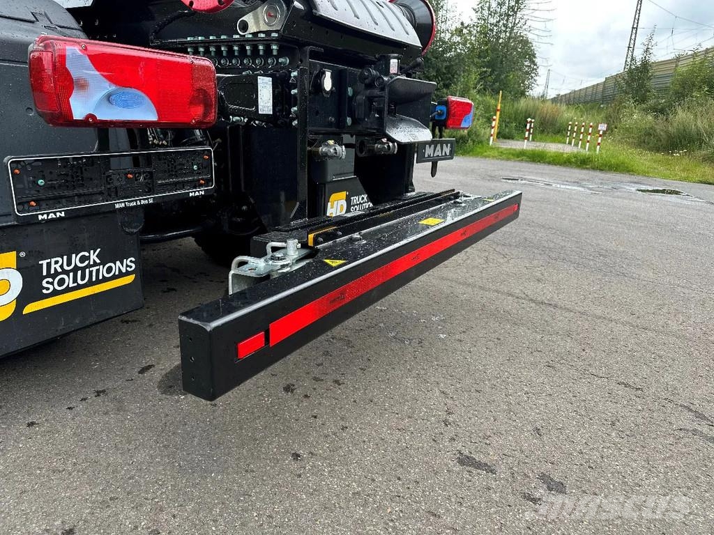 MAN TGS 35.480 MAN TGS 35.480 8x4 Euro6e Hiab MultLift Hook lift trucks