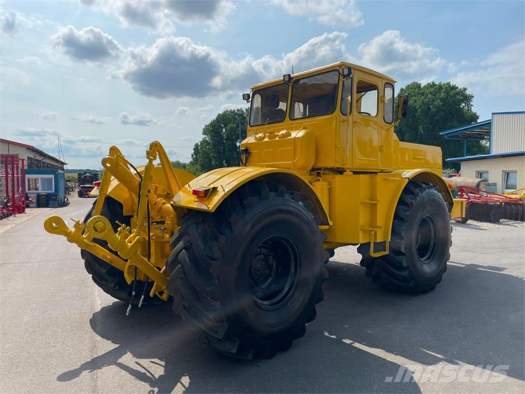 Kirovets K 701 V12 Traktoren