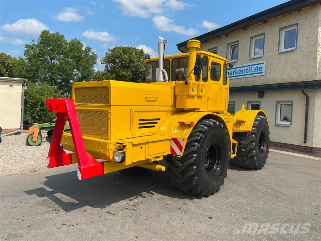 Kirovets K 701 V12 Traktoren