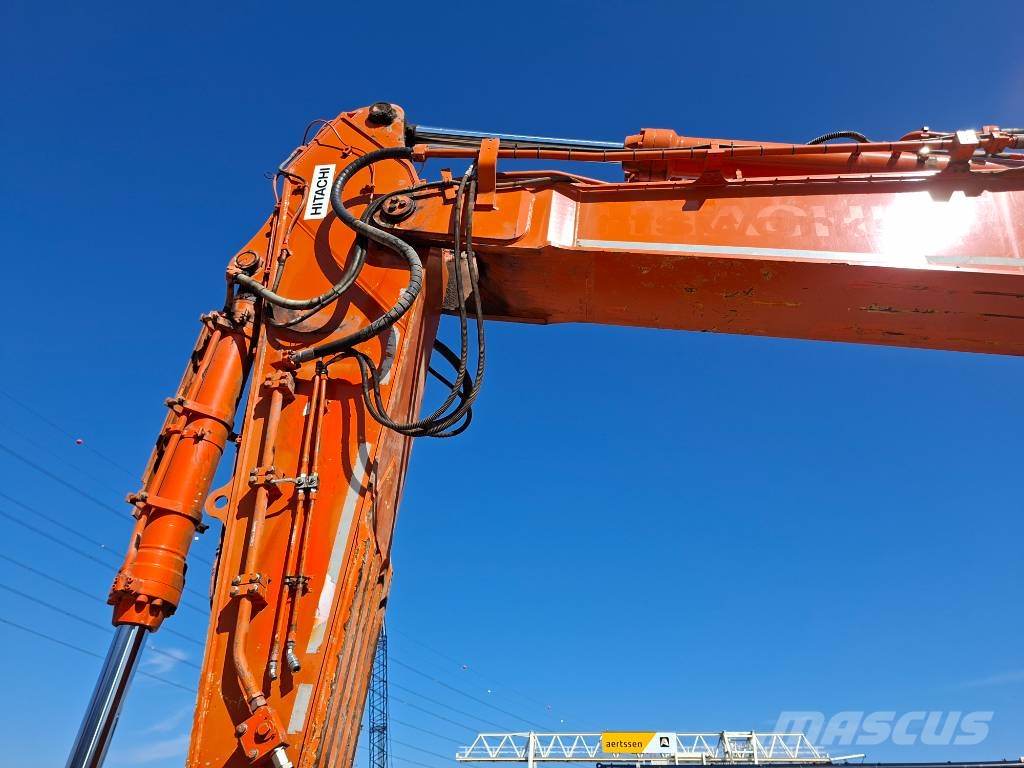 Hitachi ZX490LCH-7 履带挖掘机