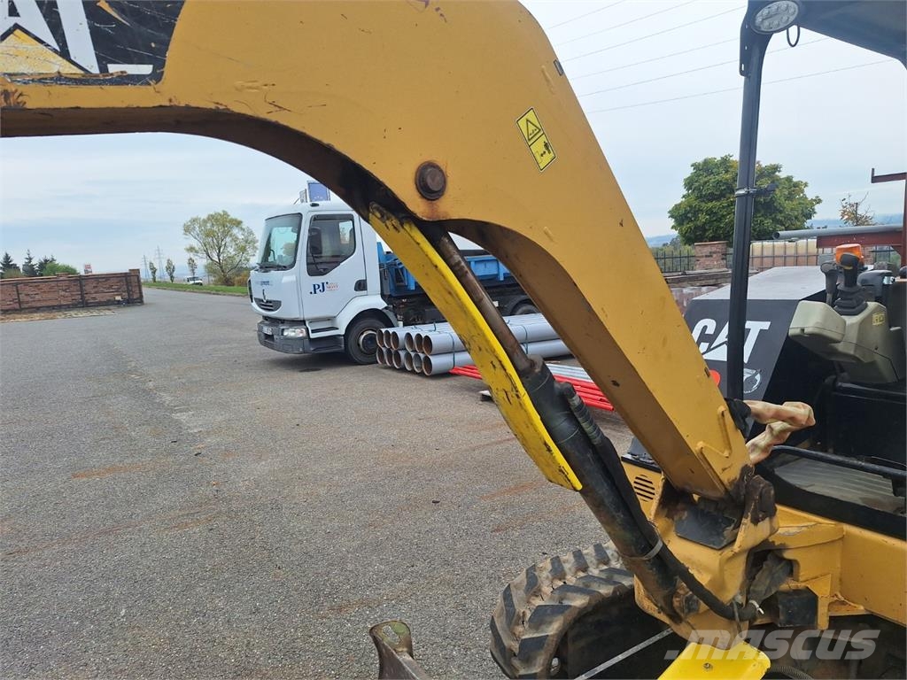 CAT 302.5 C Muu