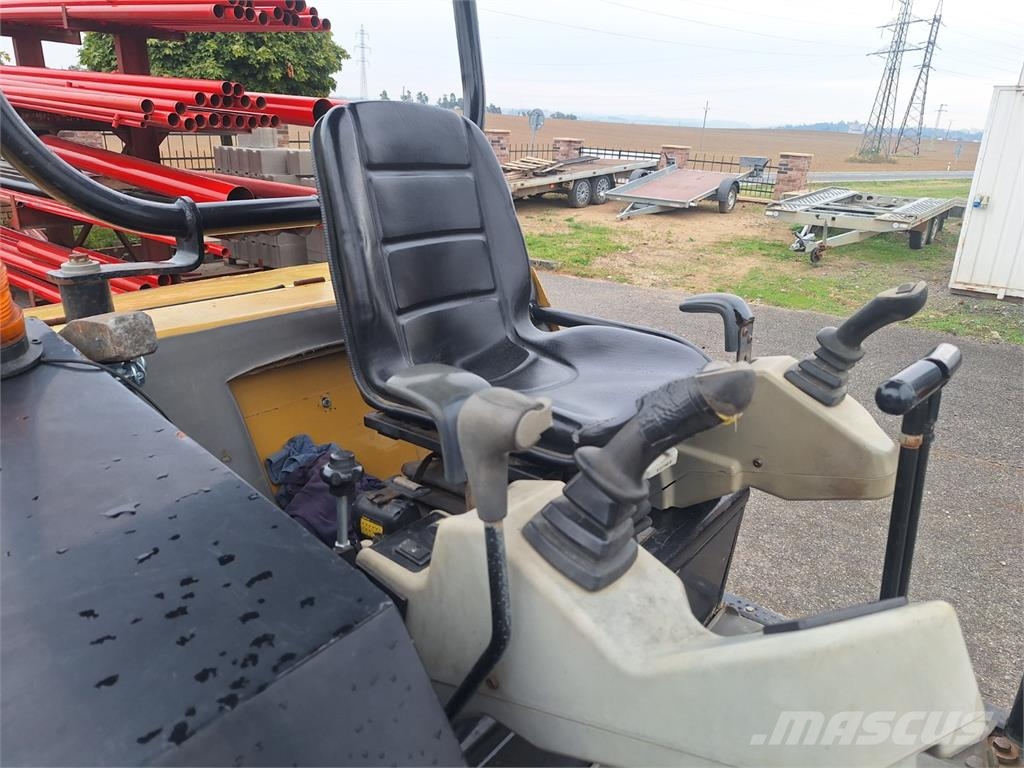 CAT 302.5 C Muu
