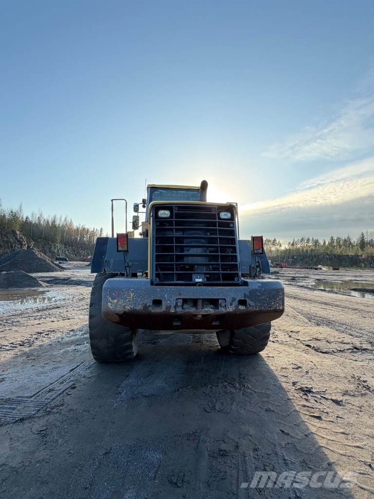 Komatsu WA 470-5H لوادر بعجل
