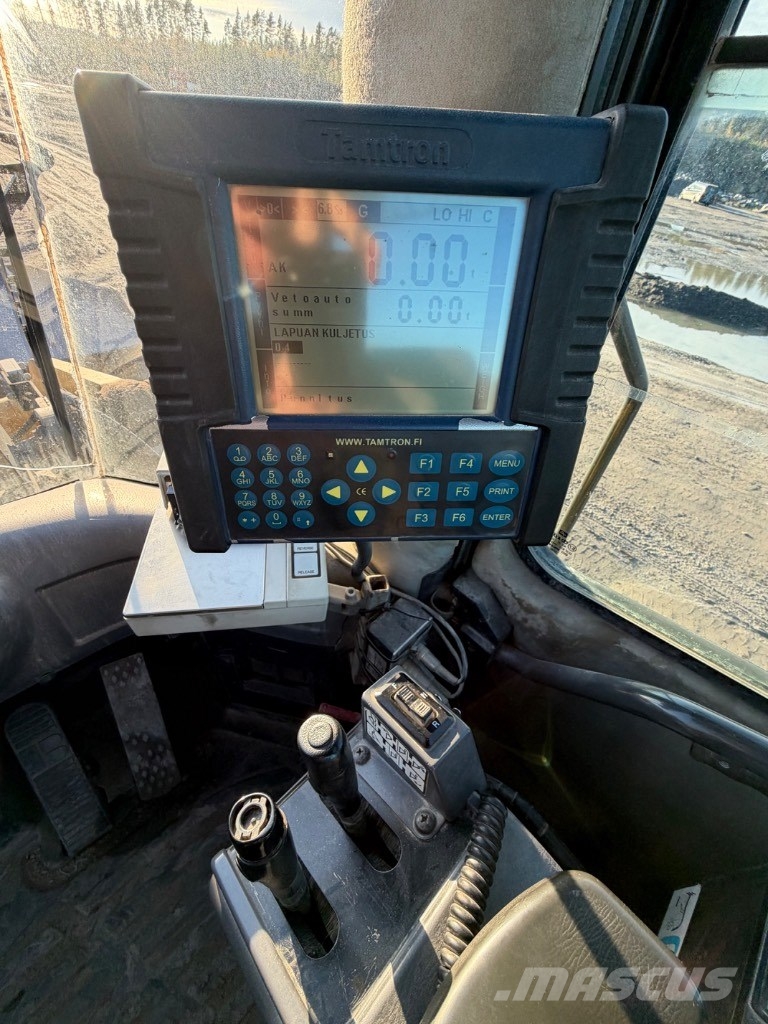 Komatsu WA 470-5H لوادر بعجل