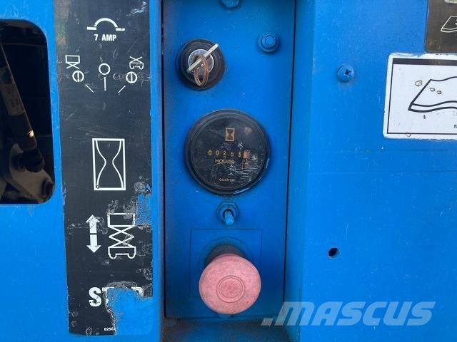 Genie GS 2632 Nožnicové zdvíhacie plošiny