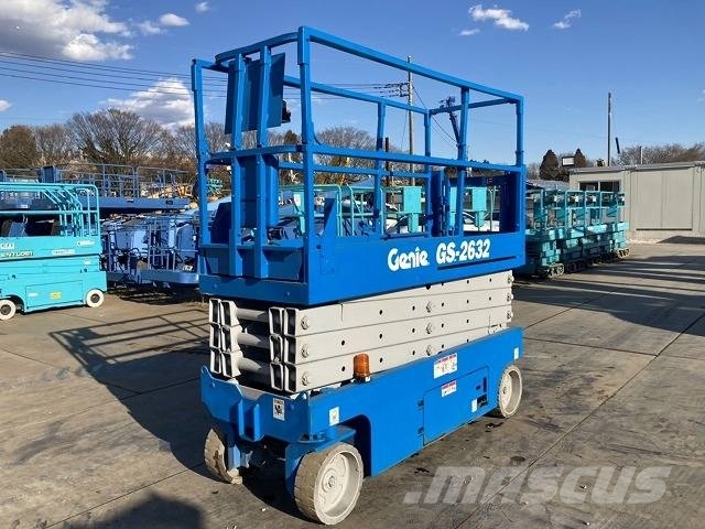 Genie GS 2632 Nožnicové zdvíhacie plošiny