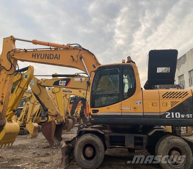 Hyundai 210W-9 Wheeled excavators