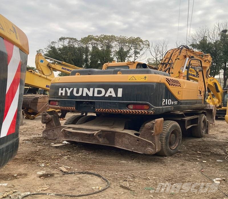 Hyundai 210W-9 Wheeled excavators