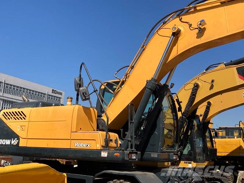 Hyundai 210W-9 Wheeled excavators