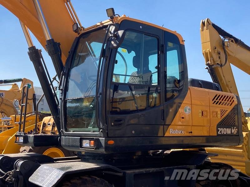 Hyundai 210W-9 Wheeled excavators