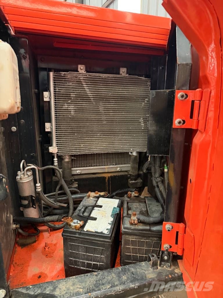 Hitachi ZX 70 Εκσκαφάκι (διαβολάκι) < 7t