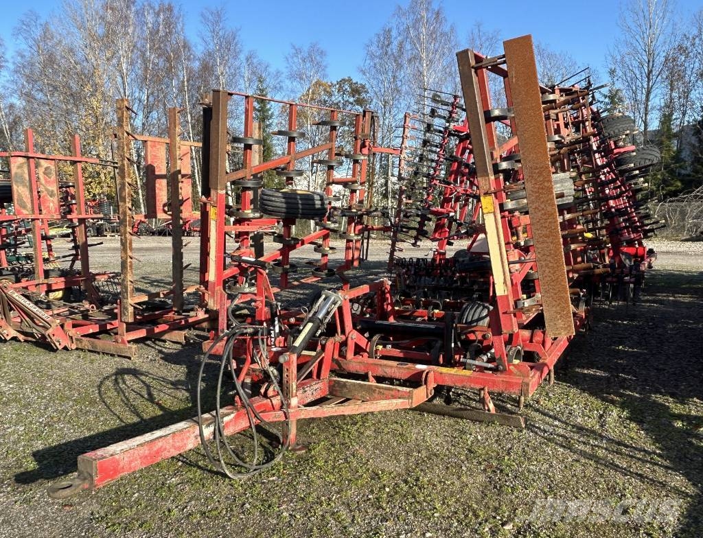 Väderstad NZ 4.5 levitetty 6M Harver